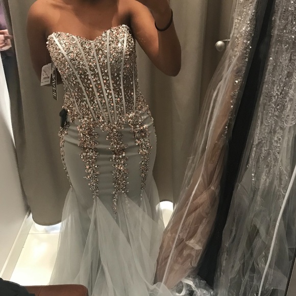 Corset top, prom dress - Picture 2 of 7